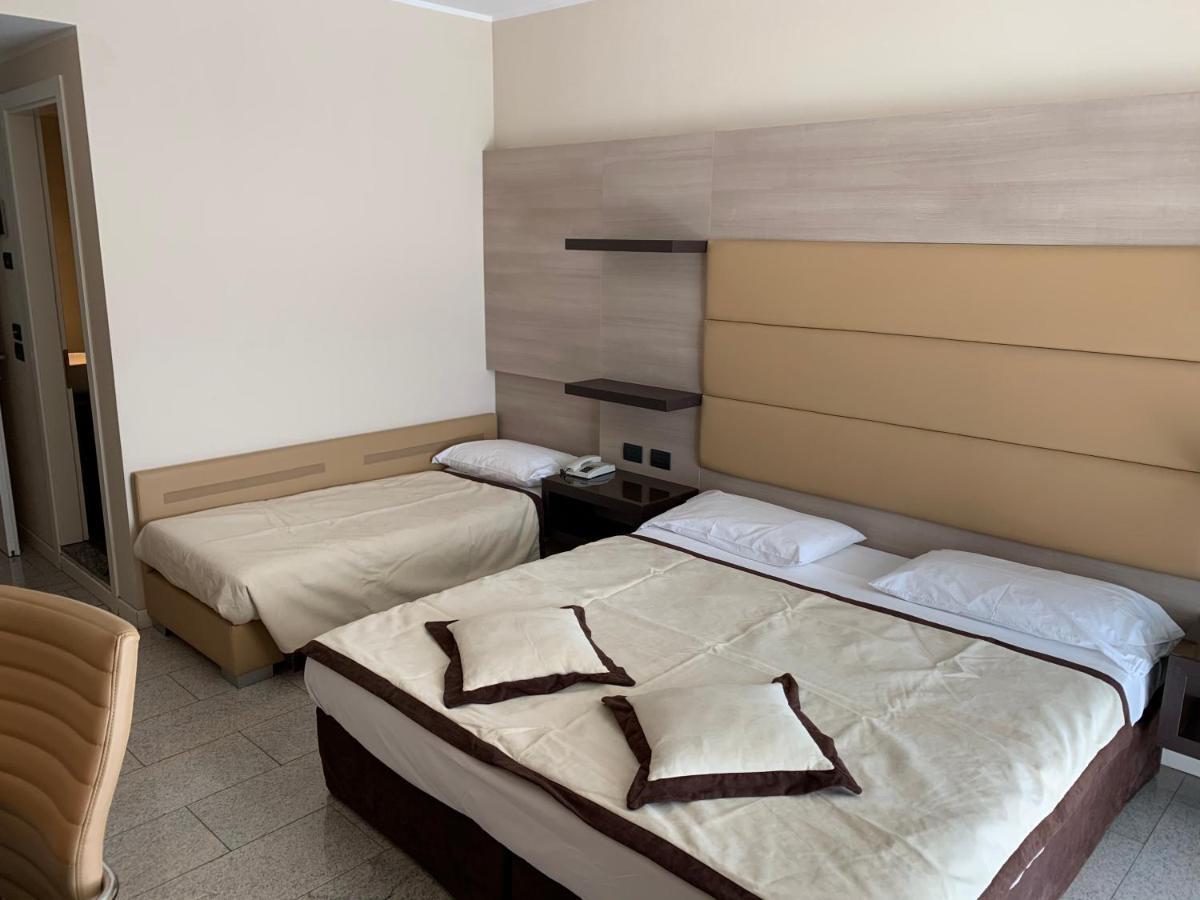 Hotel San Carlo Lignano Sabbiadoro Luaran gambar