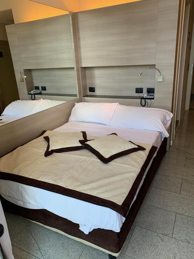 Hotel San Carlo Lignano Sabbiadoro Luaran gambar