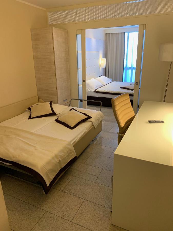 Hotel San Carlo Lignano Sabbiadoro Luaran gambar